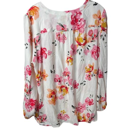 Beautiful LOFT Blossom Shirred Split Neck Blouse, Floral, Flattering, Career, 16 - Picture 5 of 9
